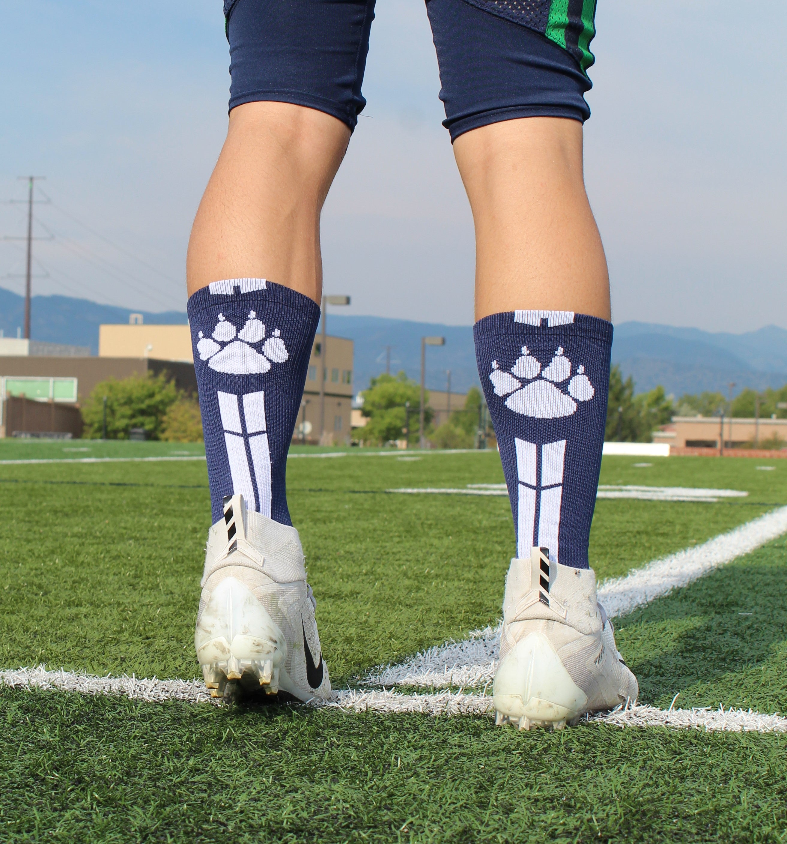 3 Best Football Socks for Affordability and Comfort