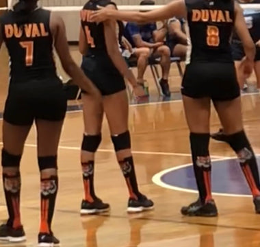 Volleyball Teams Go Pink in Honor of Breast Cancer Awareness