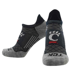 TCK socks Cinicinnati Bearcats / Large Cincinnati Bearcats Tour No Show Tab Socks - Made in USA