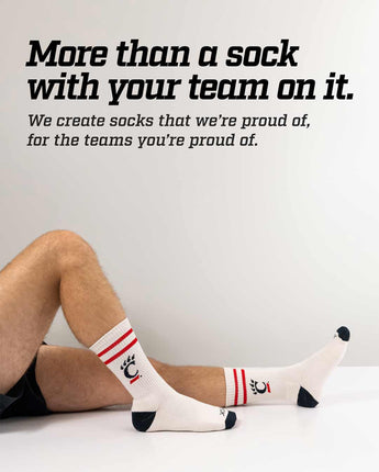 Cincinnati Bearcats | Vintage | NCAA Mens and Womens Soft Cotton Sock