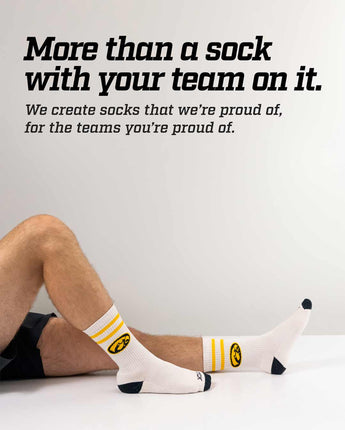 Iowa Hawkeyes | Vintage | NCAA Mens and Womens Soft Cotton Sock